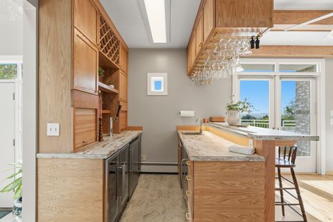 Tiny photo for 2457 S SCENIC DR, Salt Lake City, UT 84109 (MLS # 2152202)