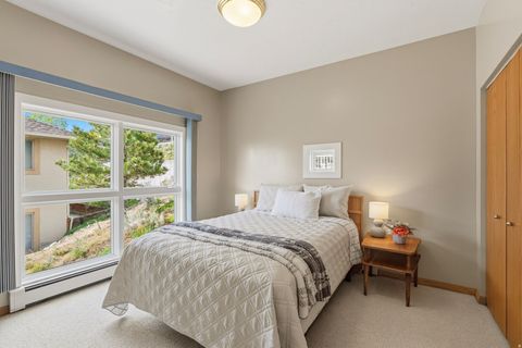 Tiny photo for 2457 S SCENIC DR, Salt Lake City, UT 84109 (MLS # 2152202)
