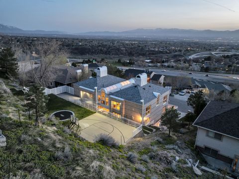 Tiny photo for 2457 S SCENIC DR, Salt Lake City, UT 84109 (MLS # 2152202)