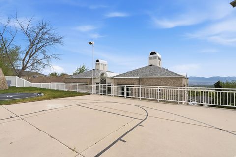 Tiny photo for 2457 S SCENIC DR, Salt Lake City, UT 84109 (MLS # 2152202)
