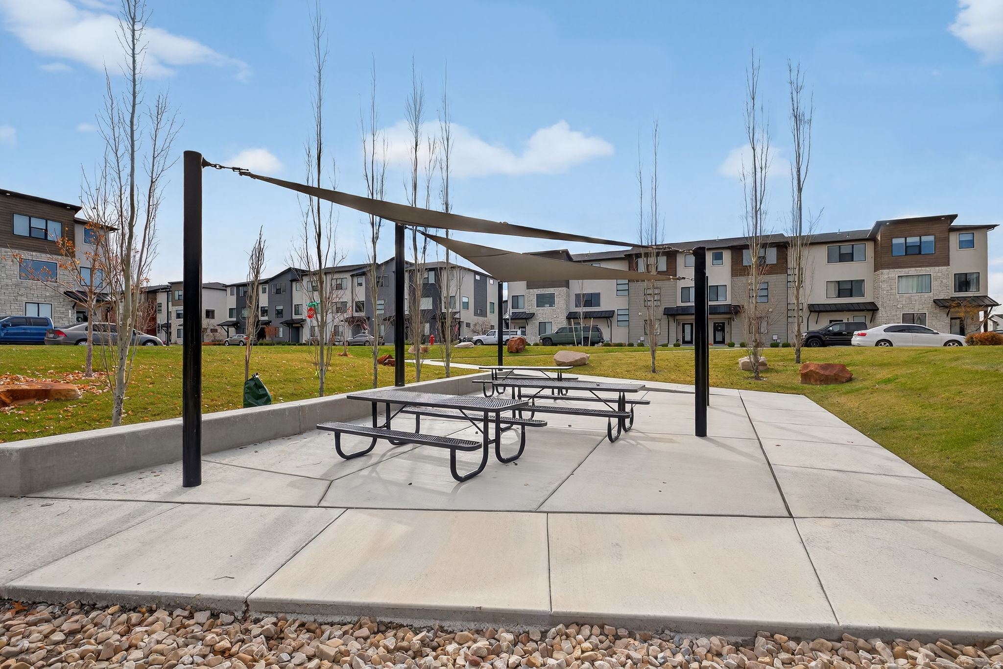 LAKESHORE LANDING - Residential