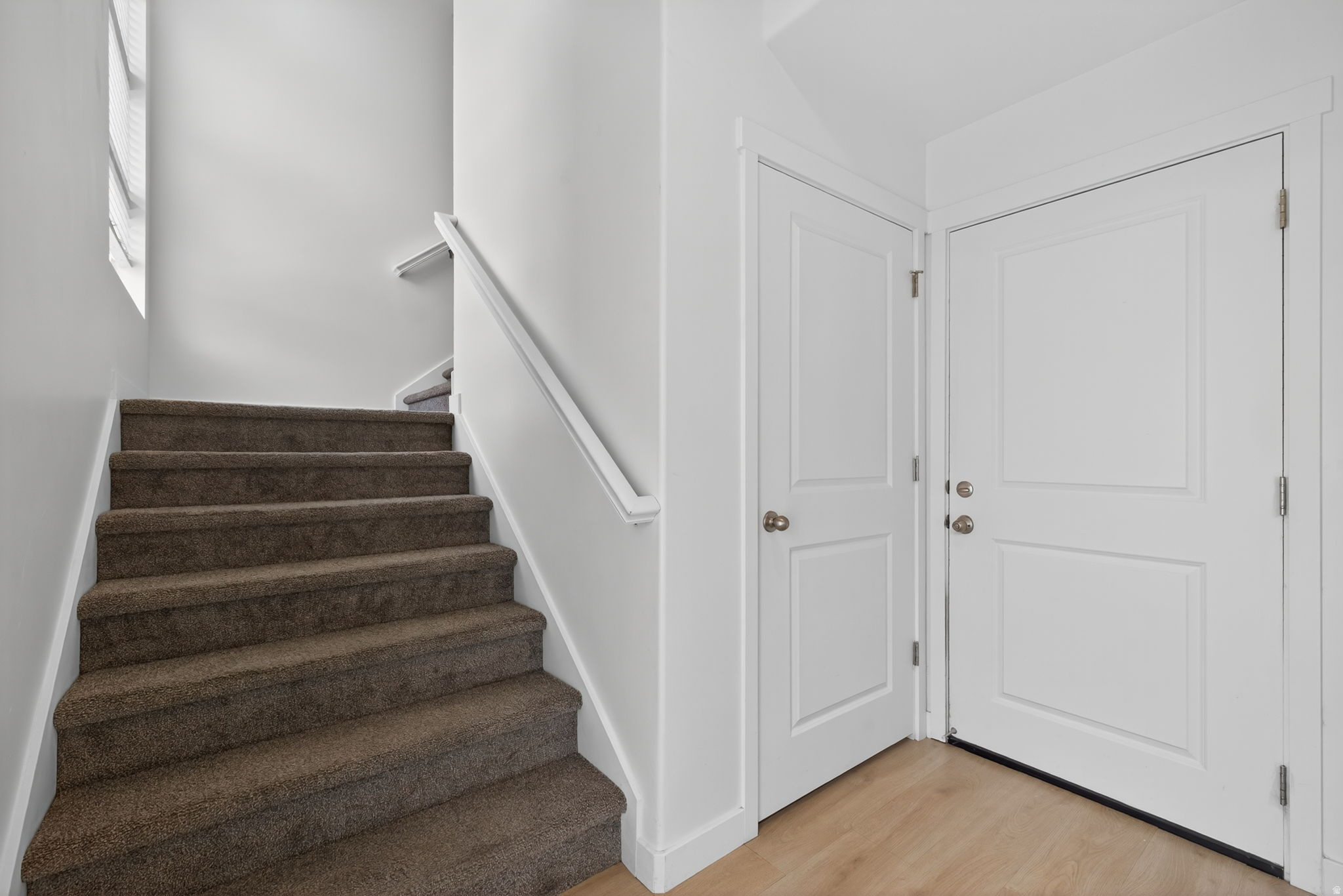 LAKESHORE LANDING - Residential