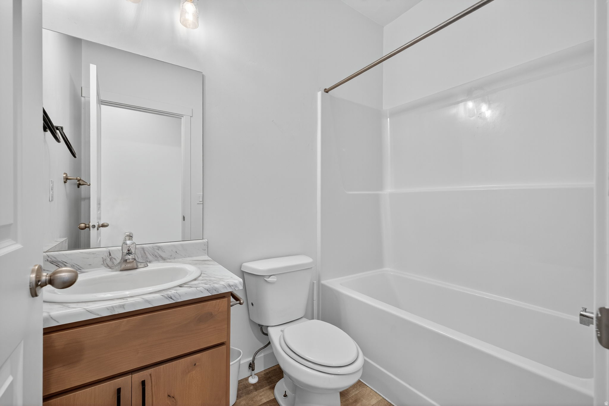 LAKESHORE LANDING - Residential