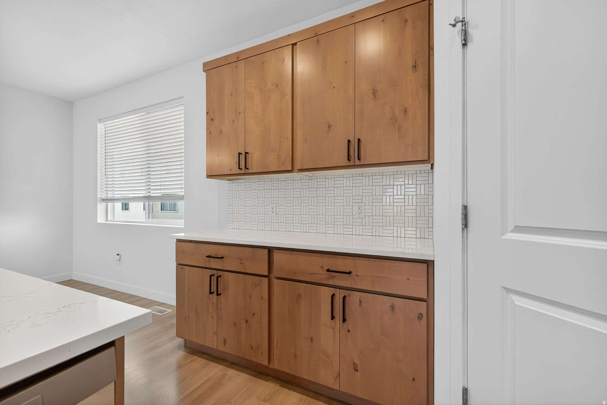 LAKESHORE LANDING - Residential