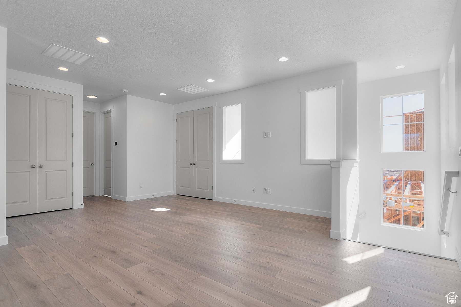 BROADVIEW SHORES COTTAGES 803 - Residential