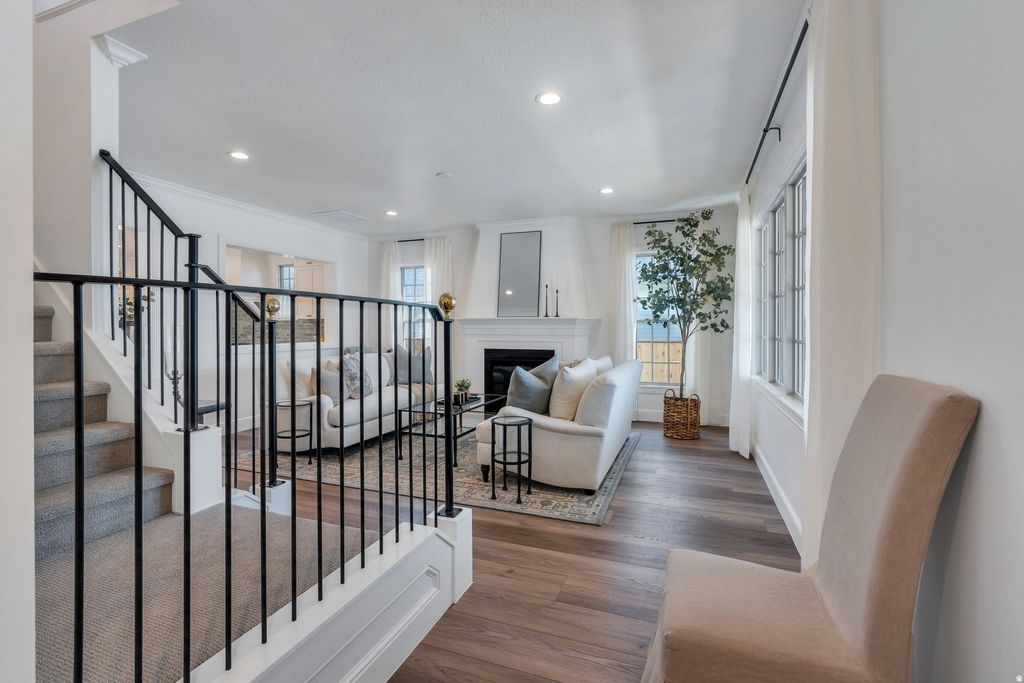 Photo of 14 W STILLWATER ST #149, Vineyard, UT 84059 (MLS # 2145924)