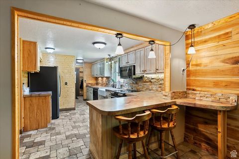 Tiny photo for 409 N 9000 E, Huntsville, UT 84317 (MLS # 2092621)