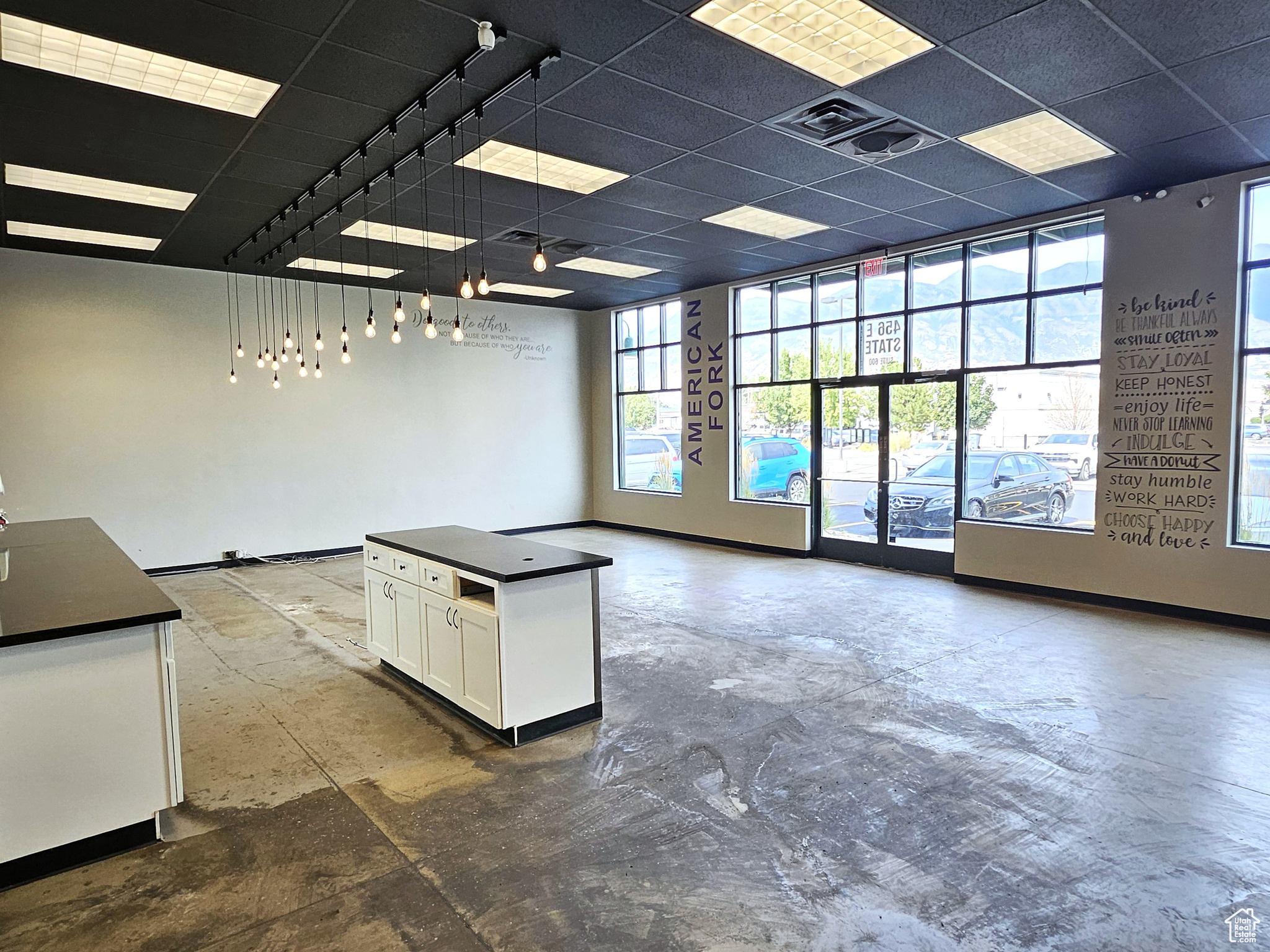 OLD TOWN - Commercial Lease