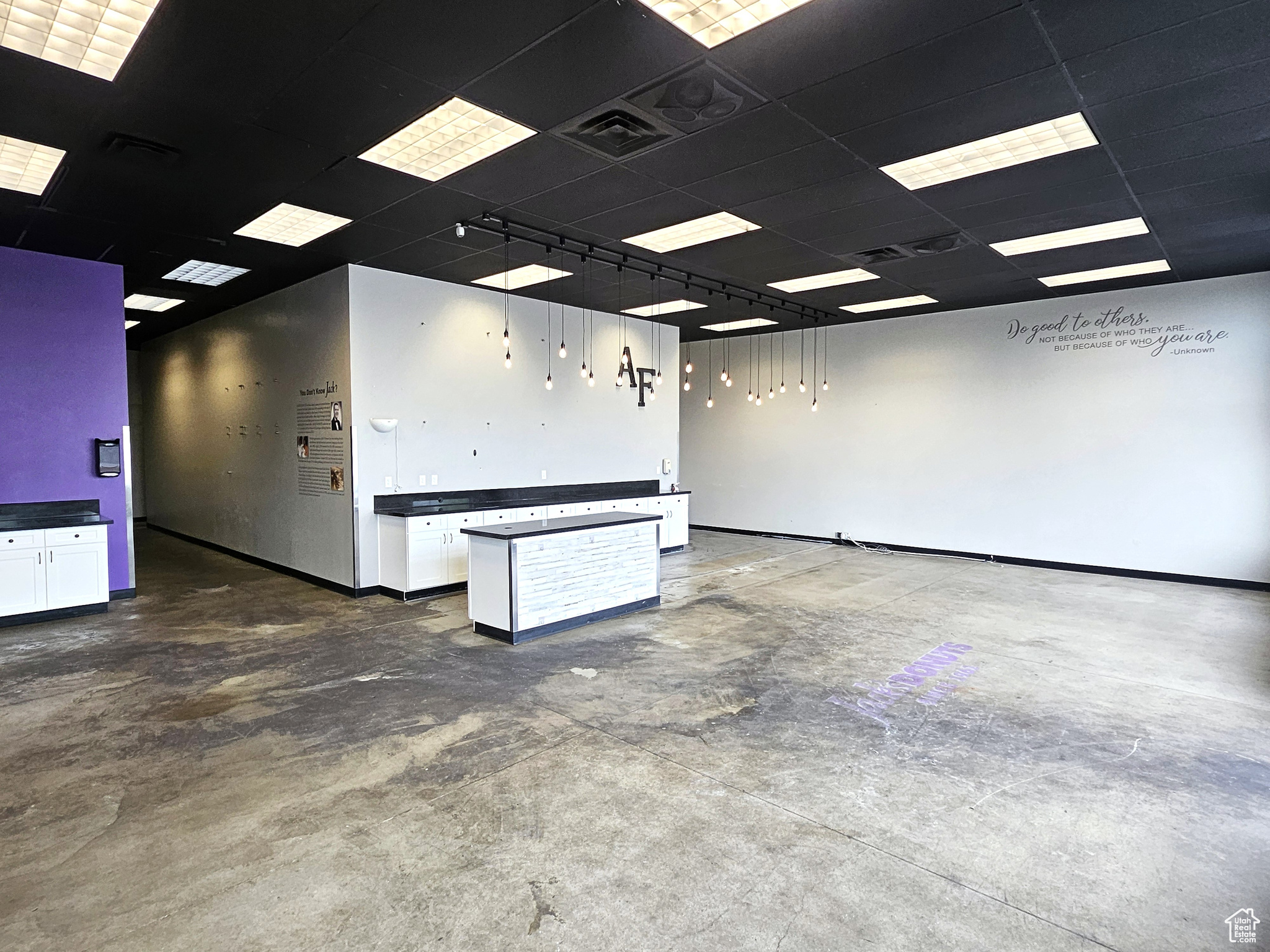 OLD TOWN - Commercial Lease