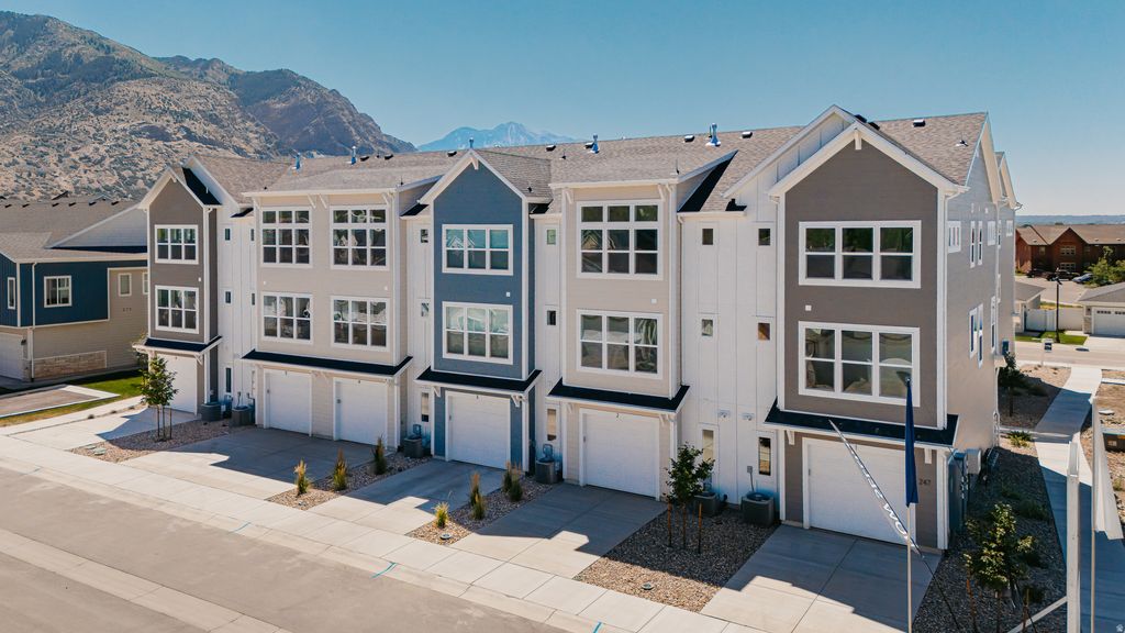 Photo of 247 E 1825 N #11, North Ogden, UT 84414 (MLS # 2120810)