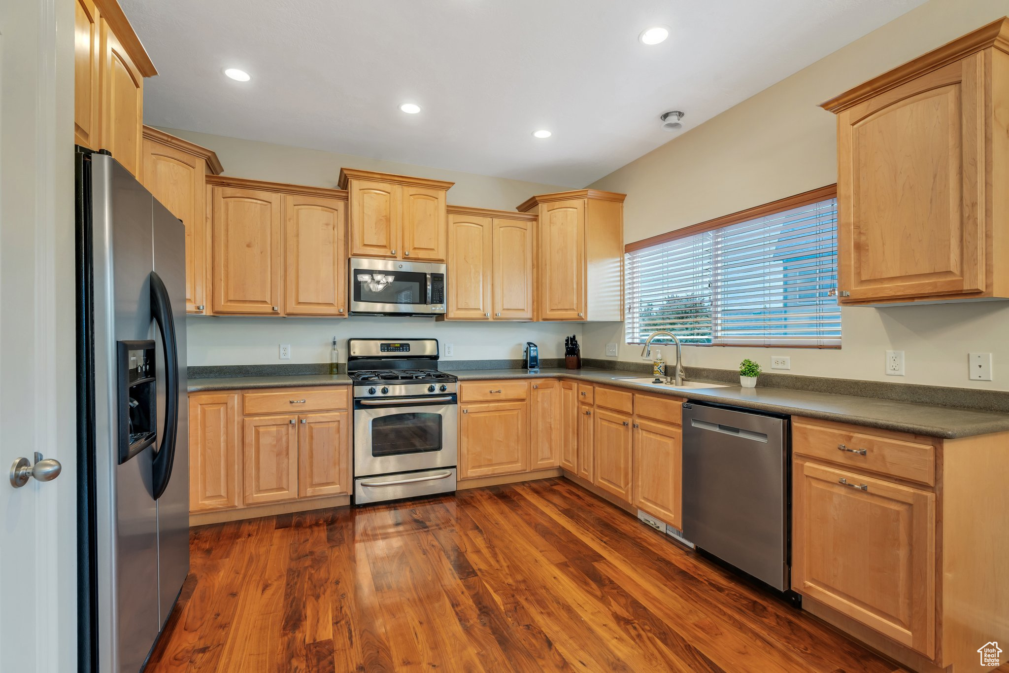 7812 N Crestwood Cir, Eagle Mountain, Utah image 5