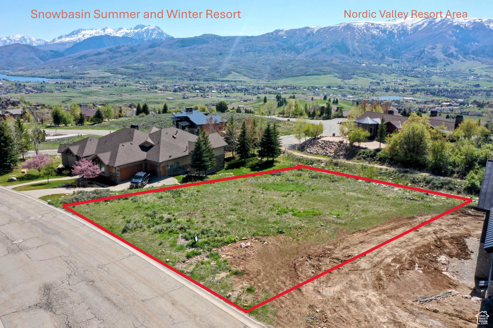 THE HIGHLANDS - Land