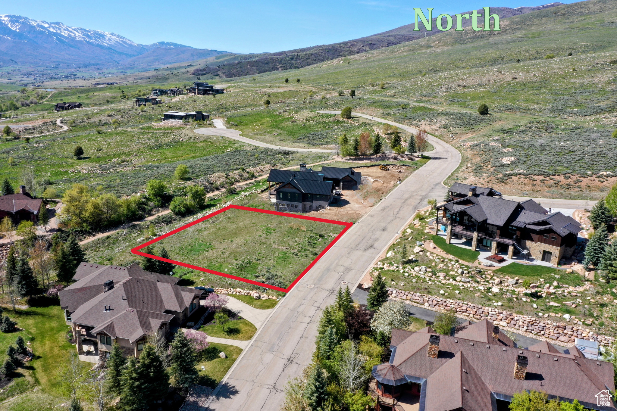 THE HIGHLANDS - Land