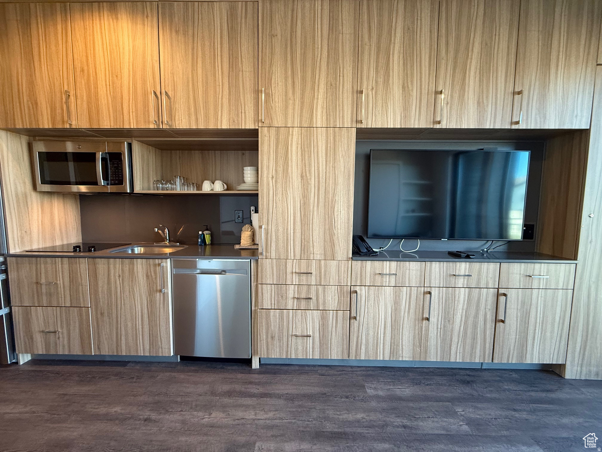 RC-14 CONDOS - Residential