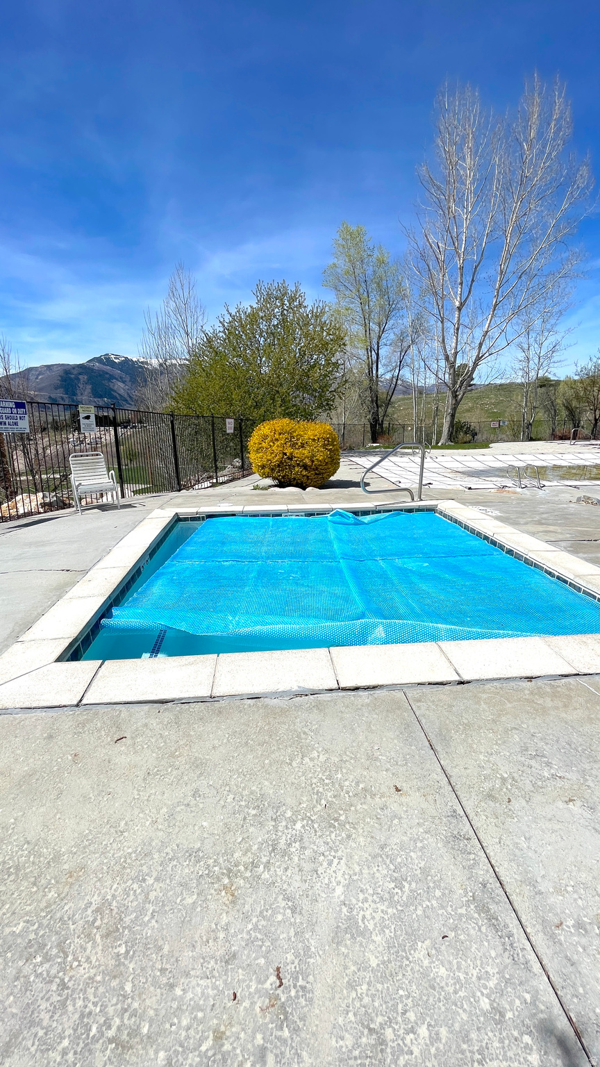 MOOSE HOLLOW CONDOMINIUM PHASE 3 - Residential