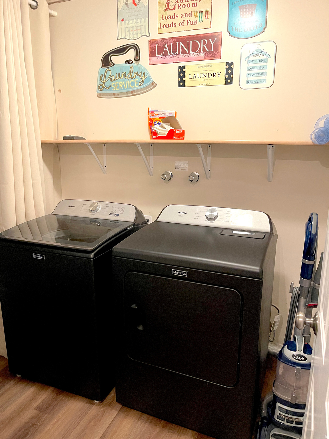 MOOSE HOLLOW CONDOMINIUM PHASE 3 - Residential