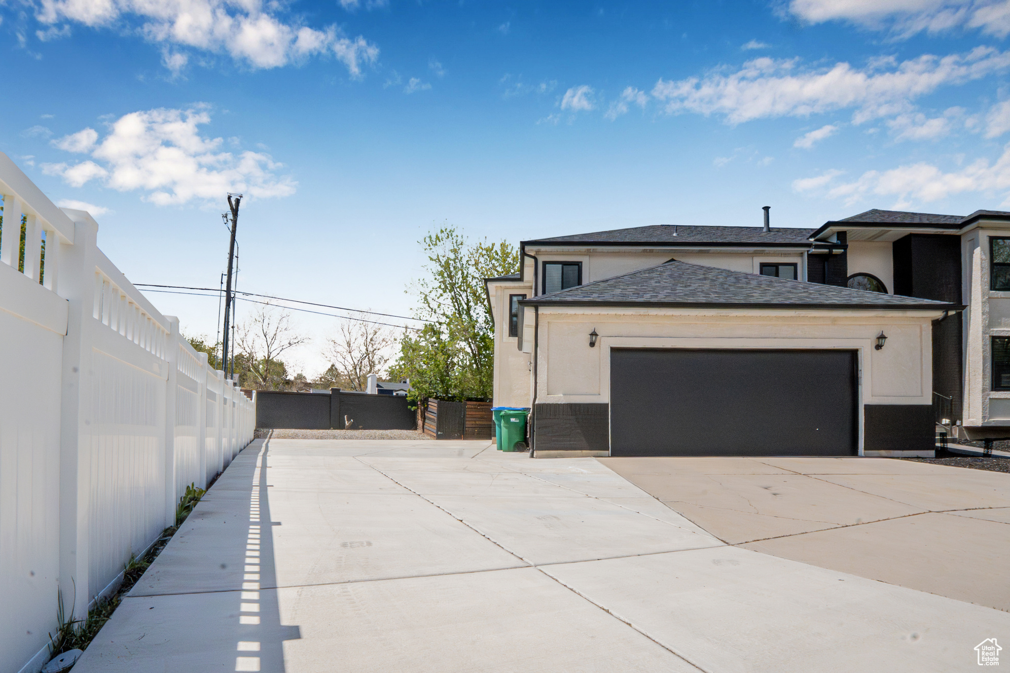 Sandy, Utah 84092, United States, 7 Bedrooms Bedrooms, ,4 BathroomsBathrooms,Residential,Active,120098