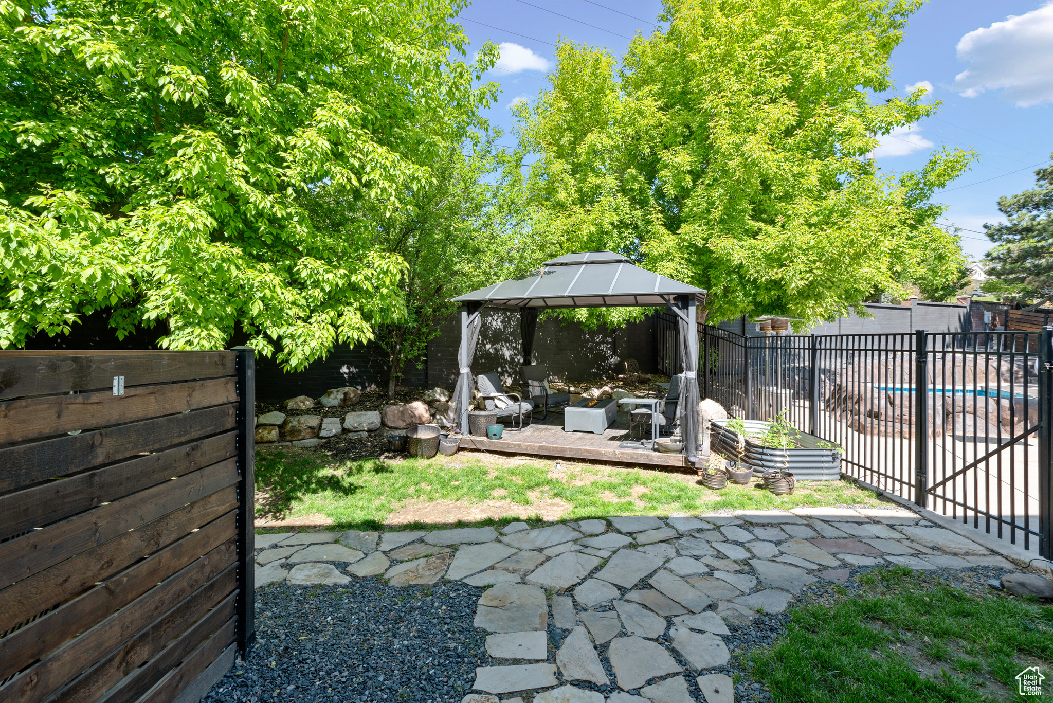 Sandy, Utah 84092, United States, 7 Bedrooms Bedrooms, ,4 BathroomsBathrooms,Residential,Active,120098