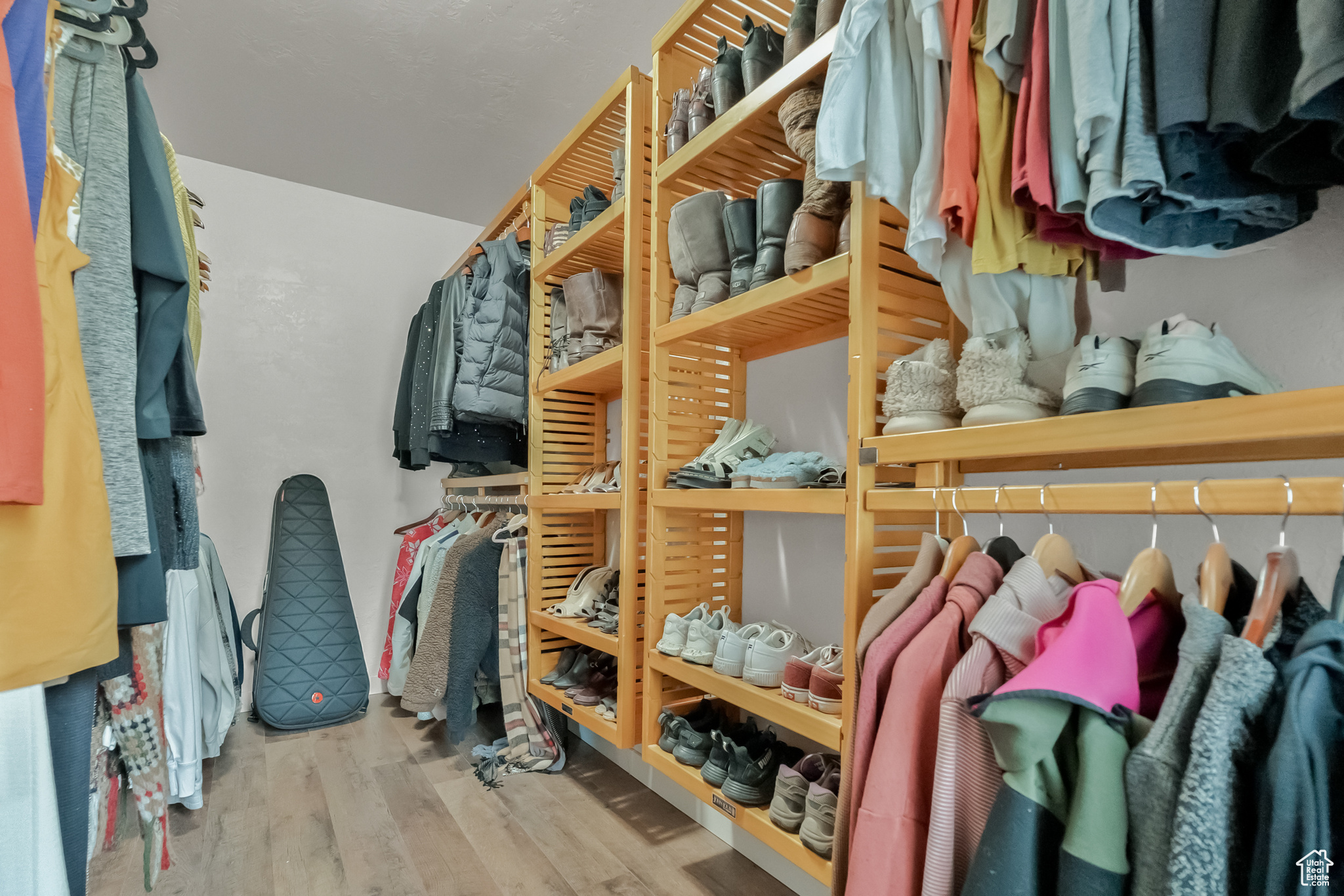 Sandy, Utah 84092, United States, 7 Bedrooms Bedrooms, ,4 BathroomsBathrooms,Residential,Active,120098