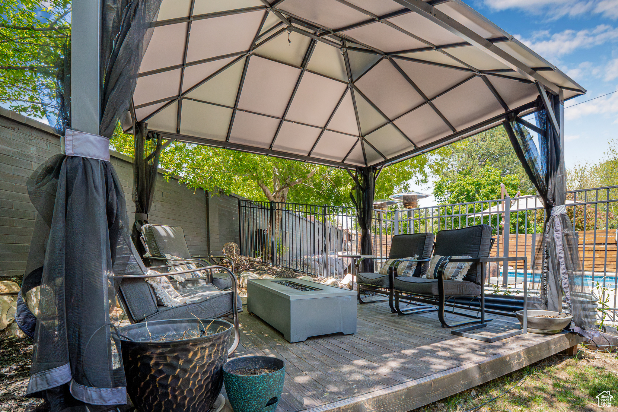 Sandy, Utah 84092, United States, 7 Bedrooms Bedrooms, ,4 BathroomsBathrooms,Residential,Active,120098