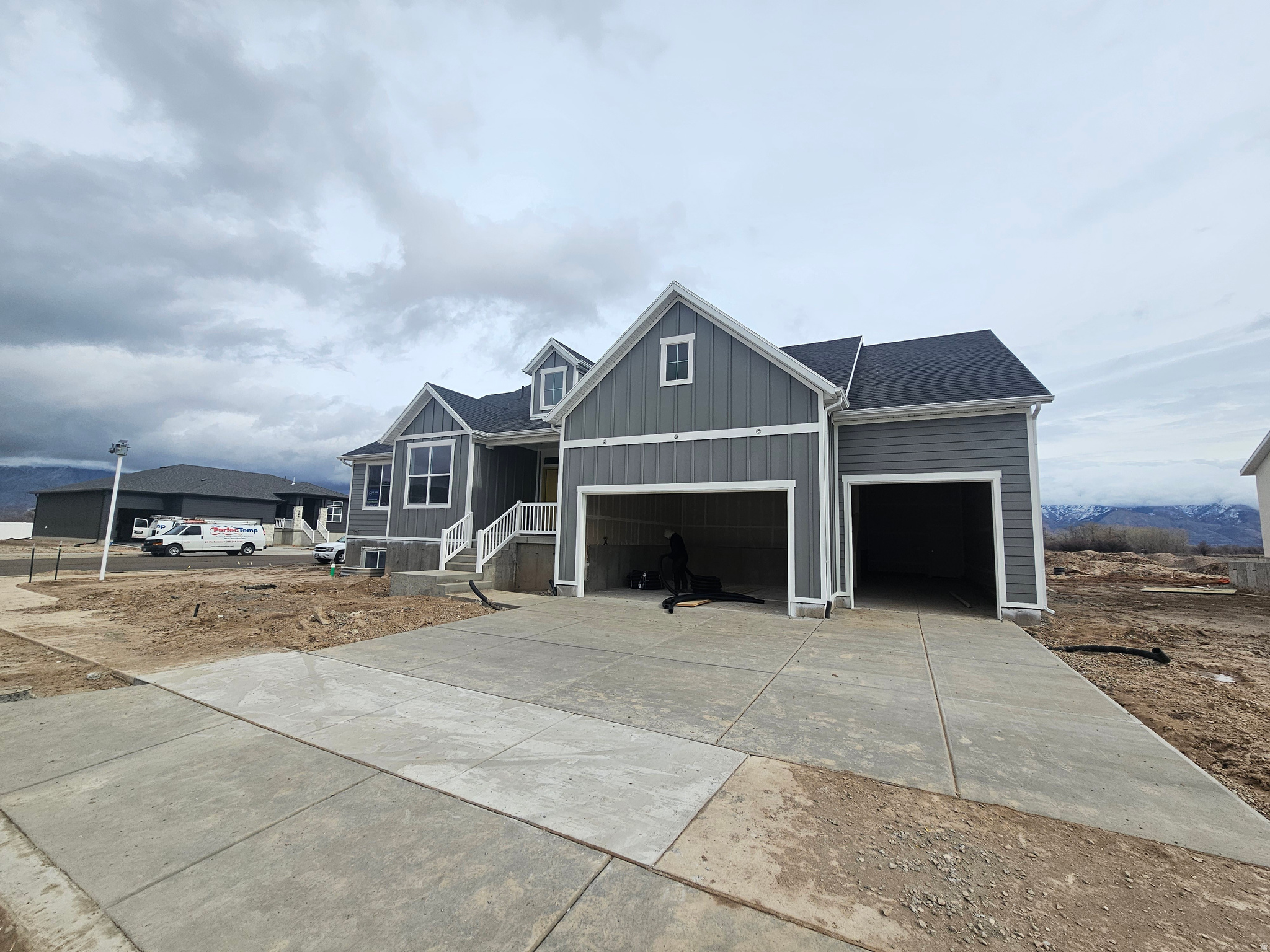 RIVERBEND FARMS - Residential