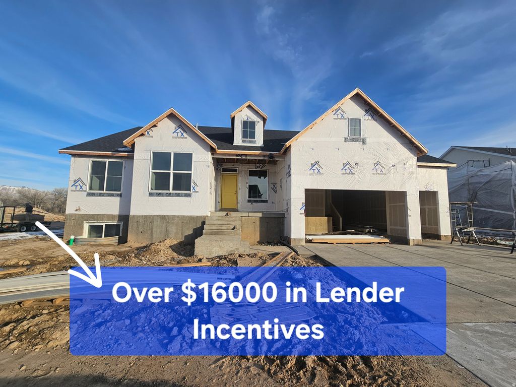 Photo of 686 S 3500 W, West Weber, UT 84401 (MLS # 2132197)