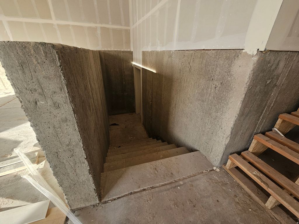 Photo of 686 S 3500 W, West Weber, UT 84401 (MLS # 2132197)