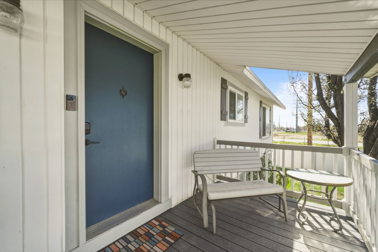 MEADOW PARK #10 - Residential