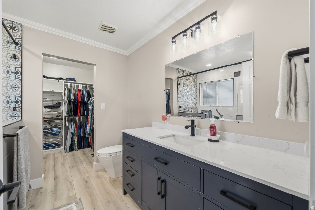 MEADOW PARK #10 - Residential