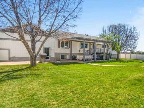 Tiny photo for 1055 S 1000 W, Clearfield, UT 84015 (MLS # 2145066)