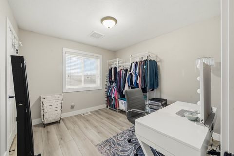 Tiny photo for 1055 S 1000 W, Clearfield, UT 84015 (MLS # 2145066)