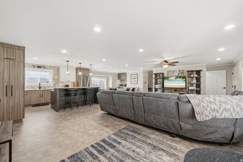 Tiny photo for 1055 S 1000 W, Clearfield, UT 84015 (MLS # 2145066)