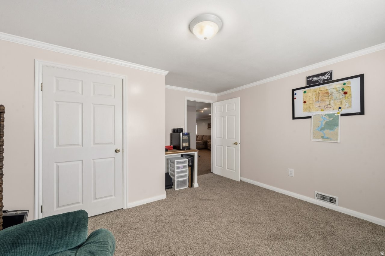 MEADOW PARK #10 - Residential