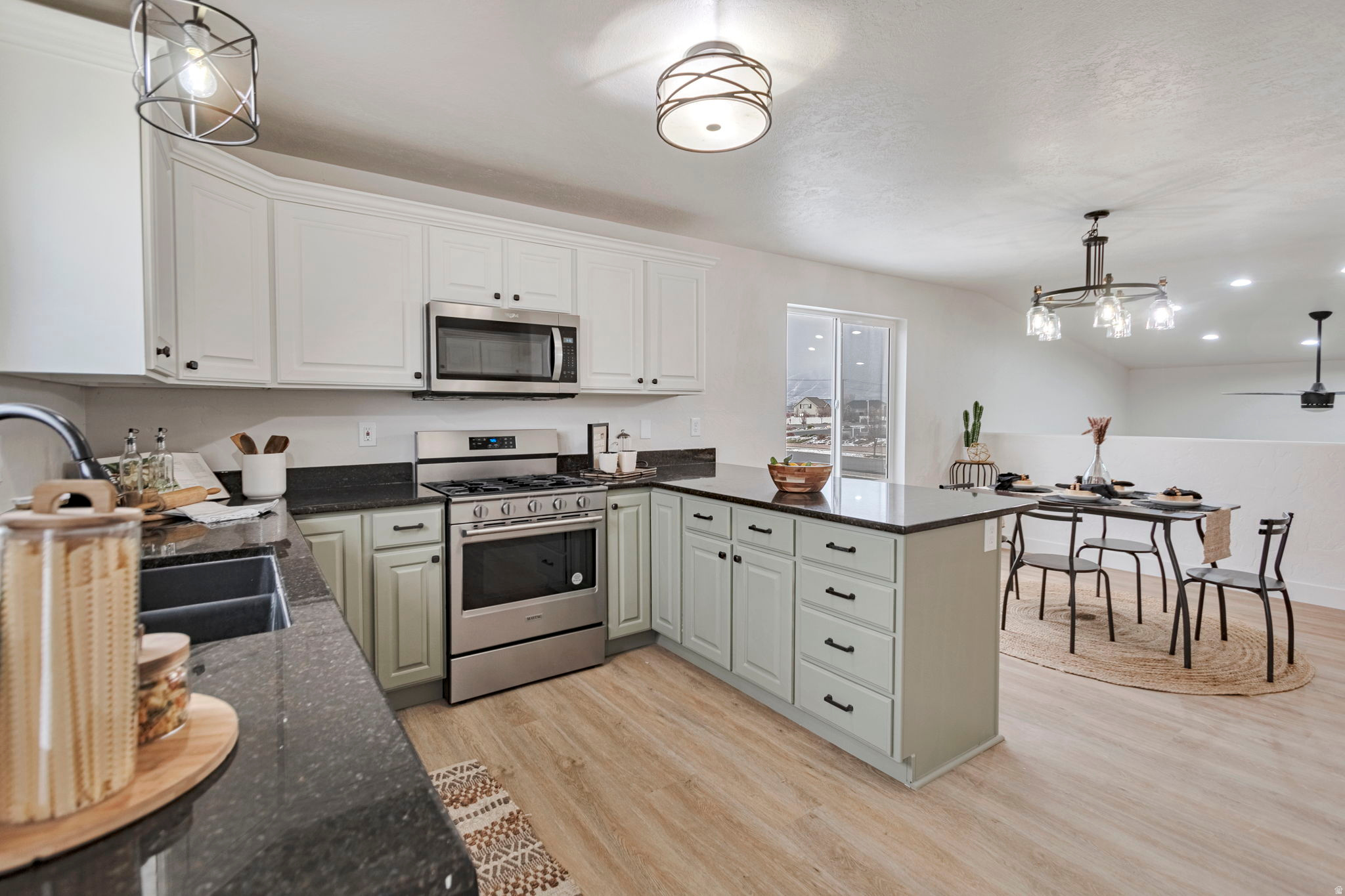 FOXBORROUGH - Residential