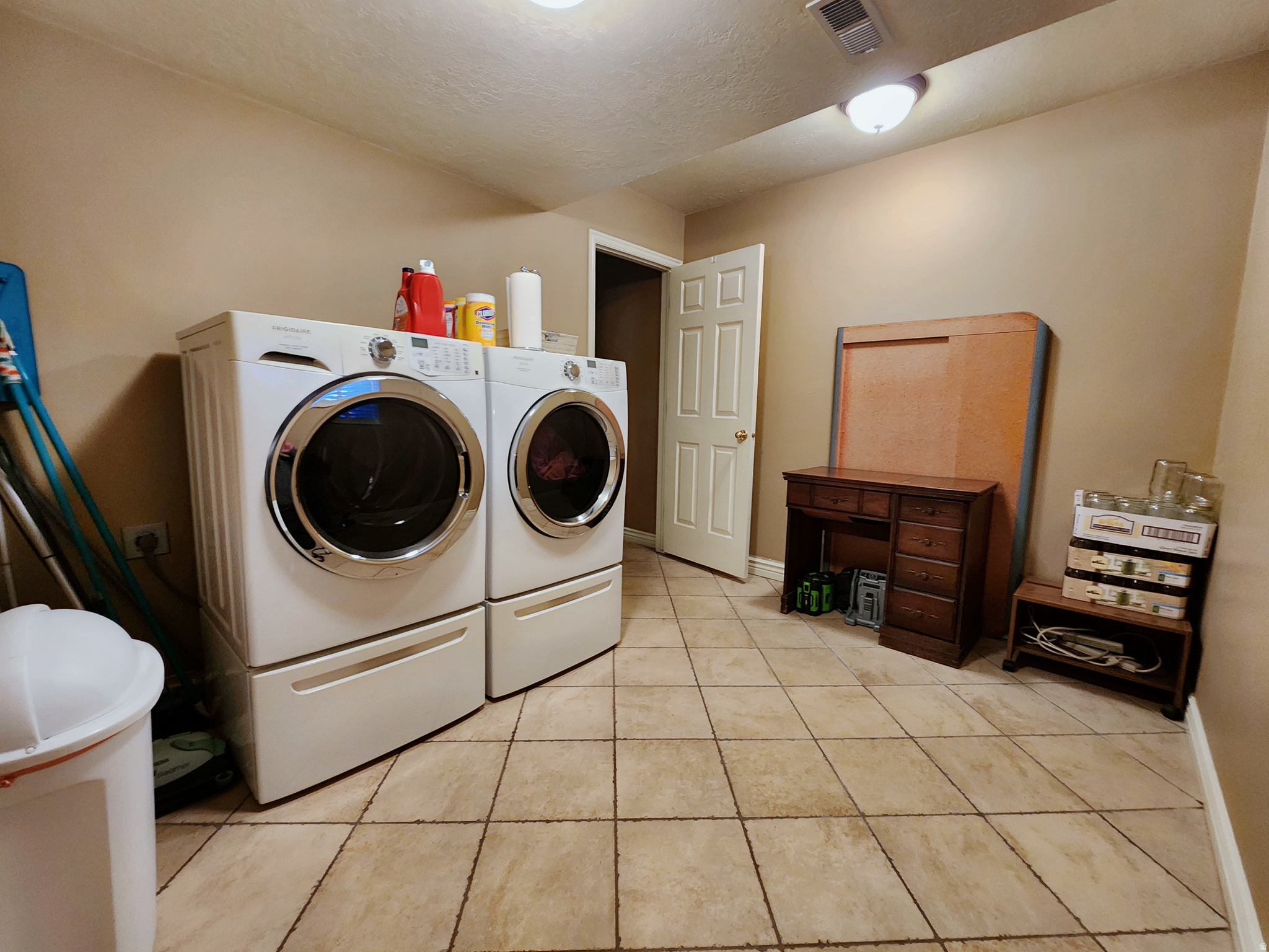 JOYES LANE - Residential