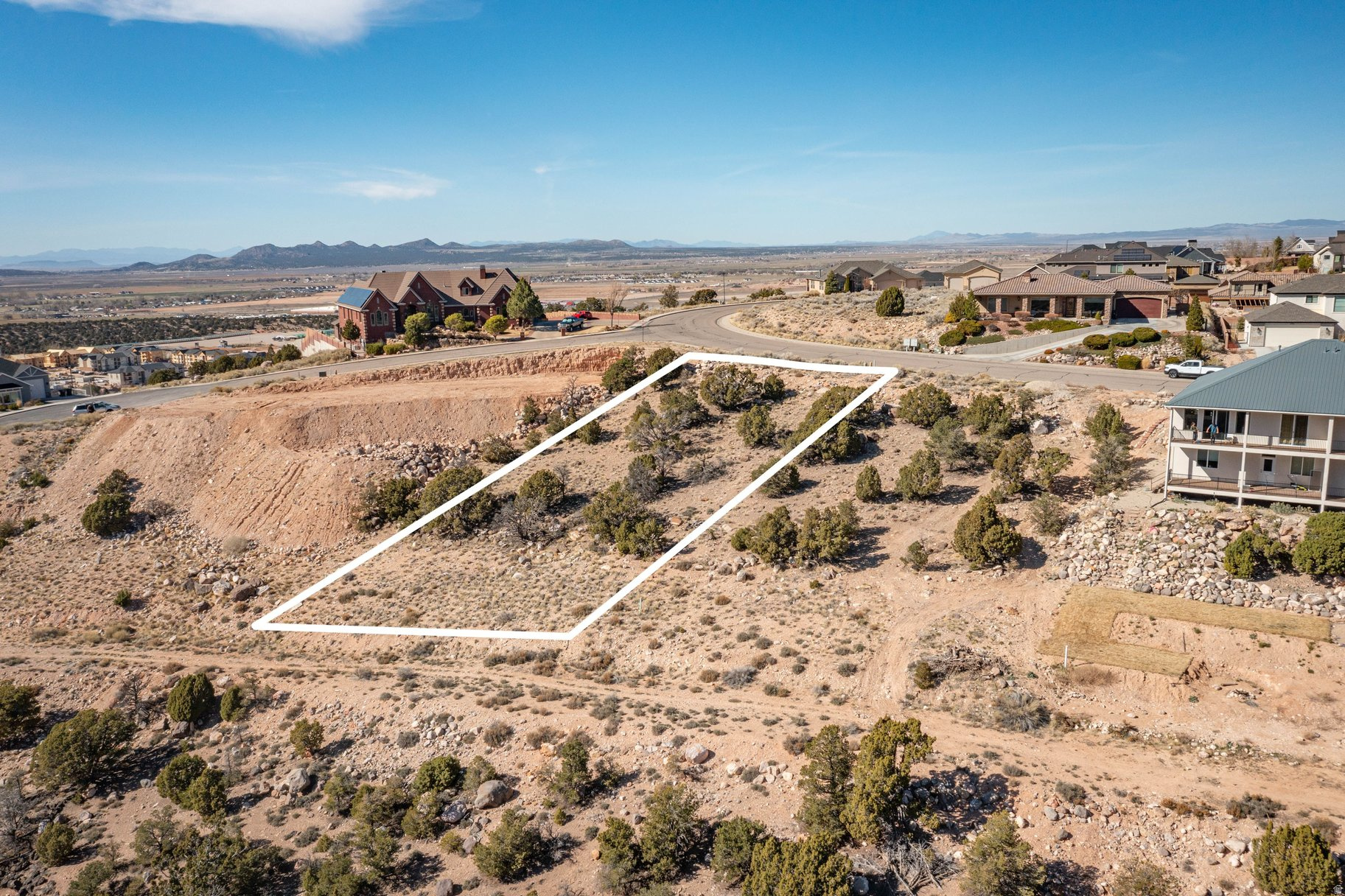 CARMEL CANYON ESTATES - Land