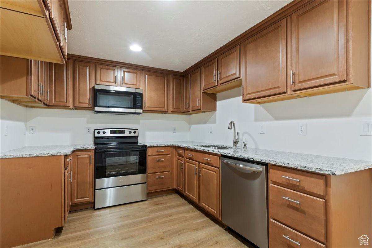 OQUIRRH HIGHLANDS - Residential