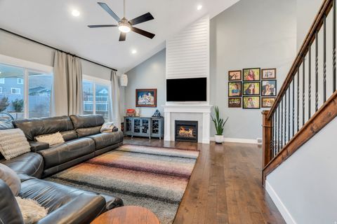 Tiny photo for 9903 N LIPPIZAN WAY E, Eagle Mountain, UT 84005 (MLS # 2129103)