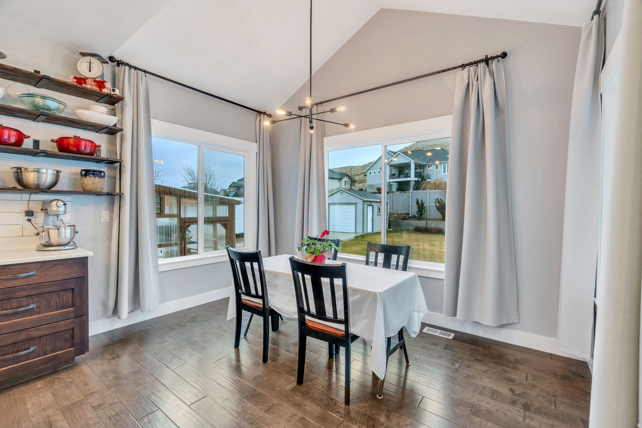 MEADOW RANCH - Residential