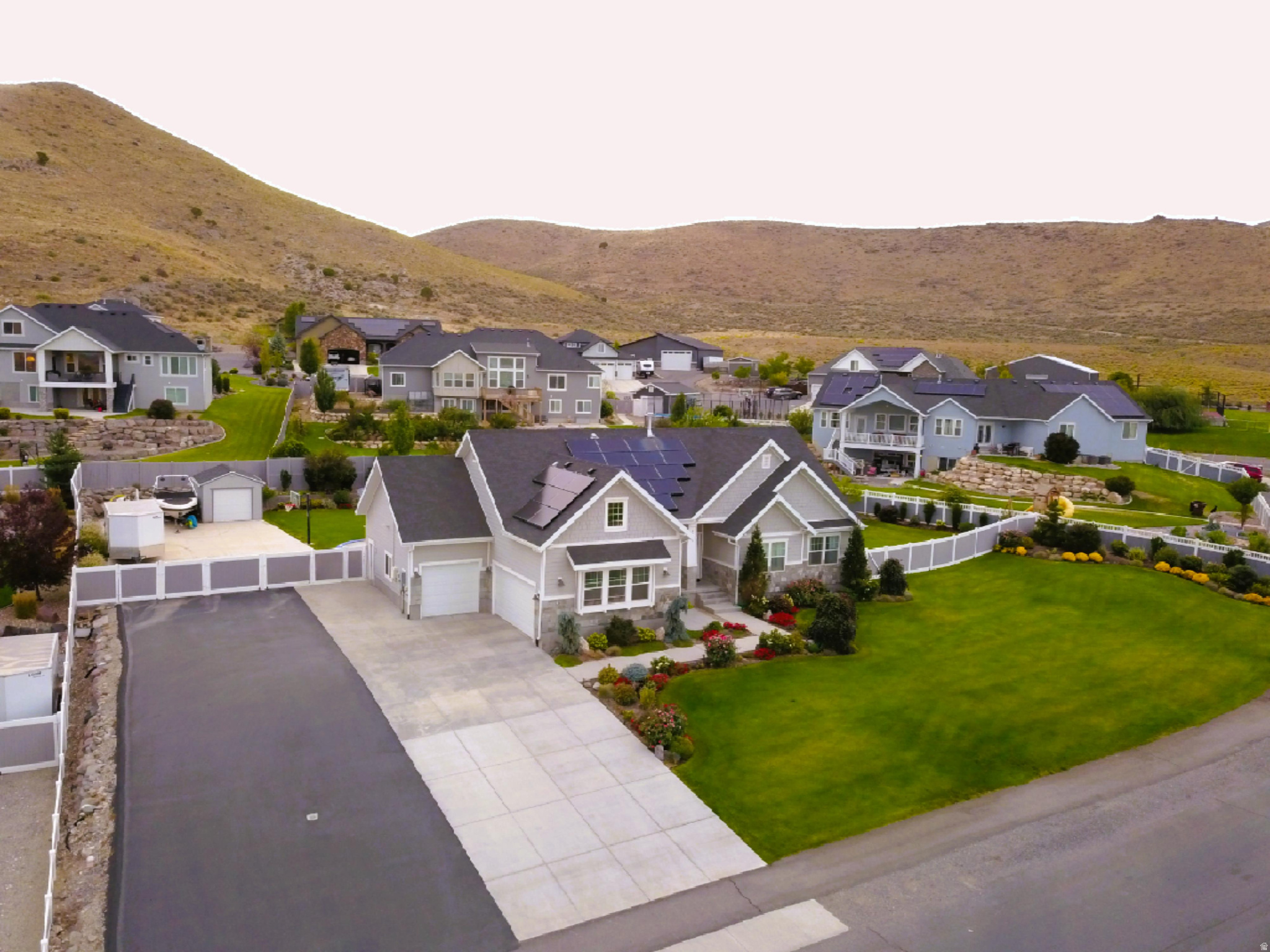 MEADOW RANCH - Residential