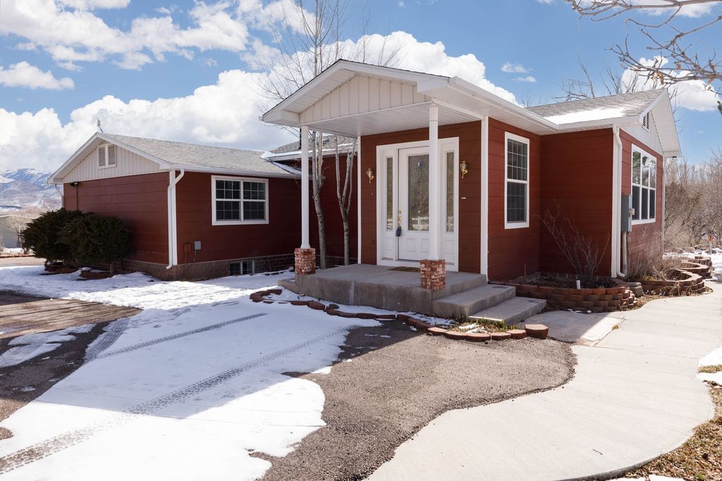 Photo of 1395 S BULLION RD, Marysvale, UT 84750 (MLS # 2139336)