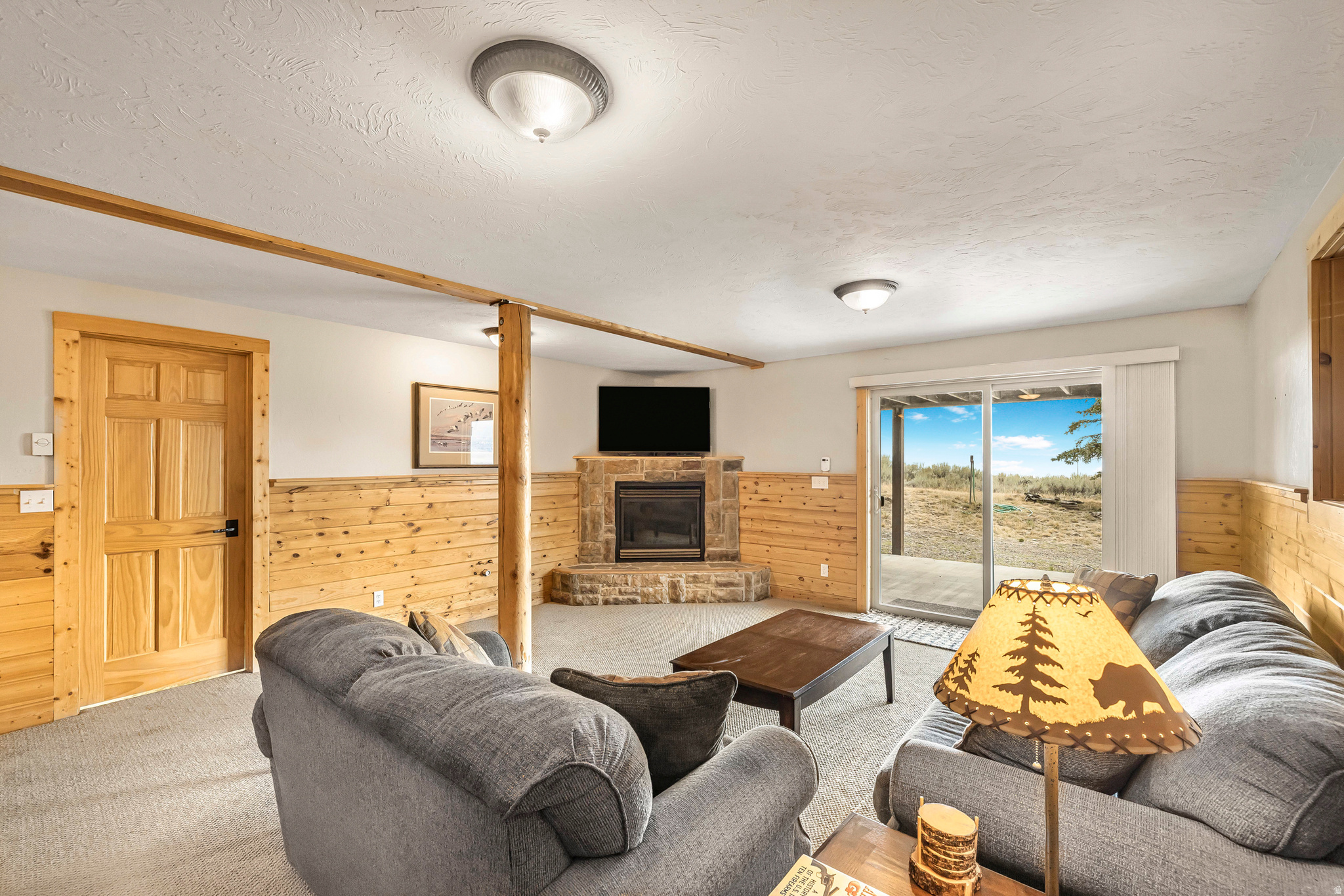 YELLOWSTONE ACRES - Residential