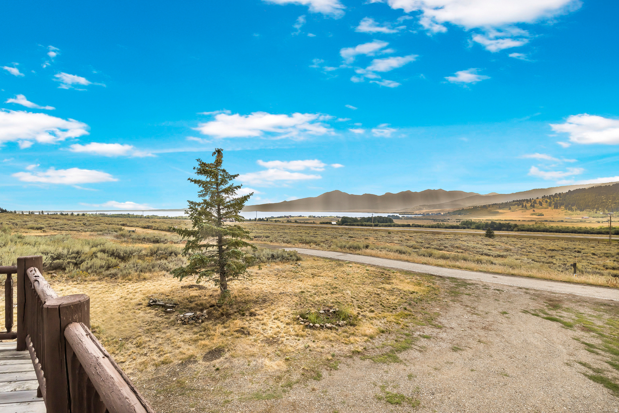 YELLOWSTONE ACRES - Residential