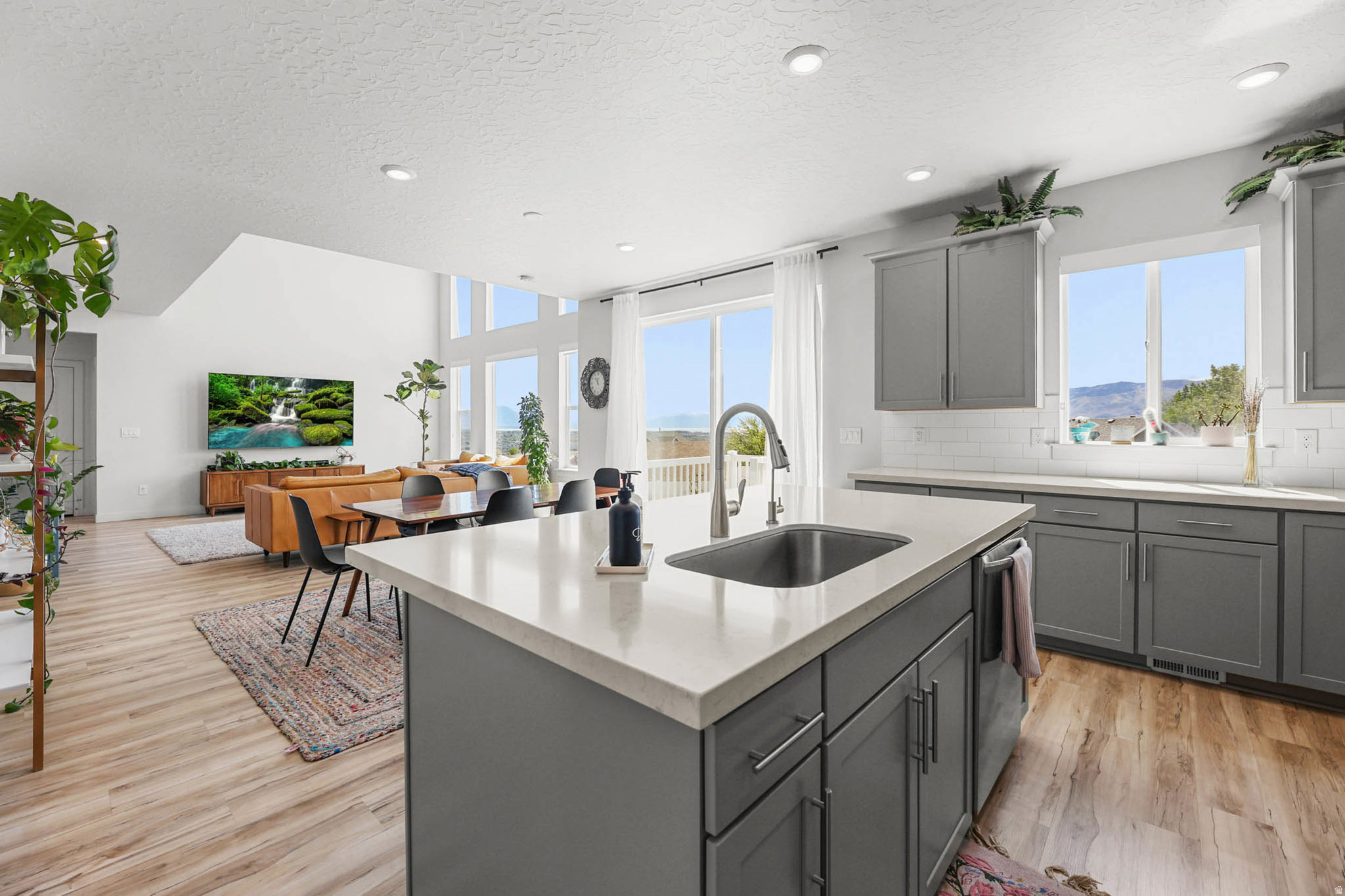 PRIMROSE - Residential