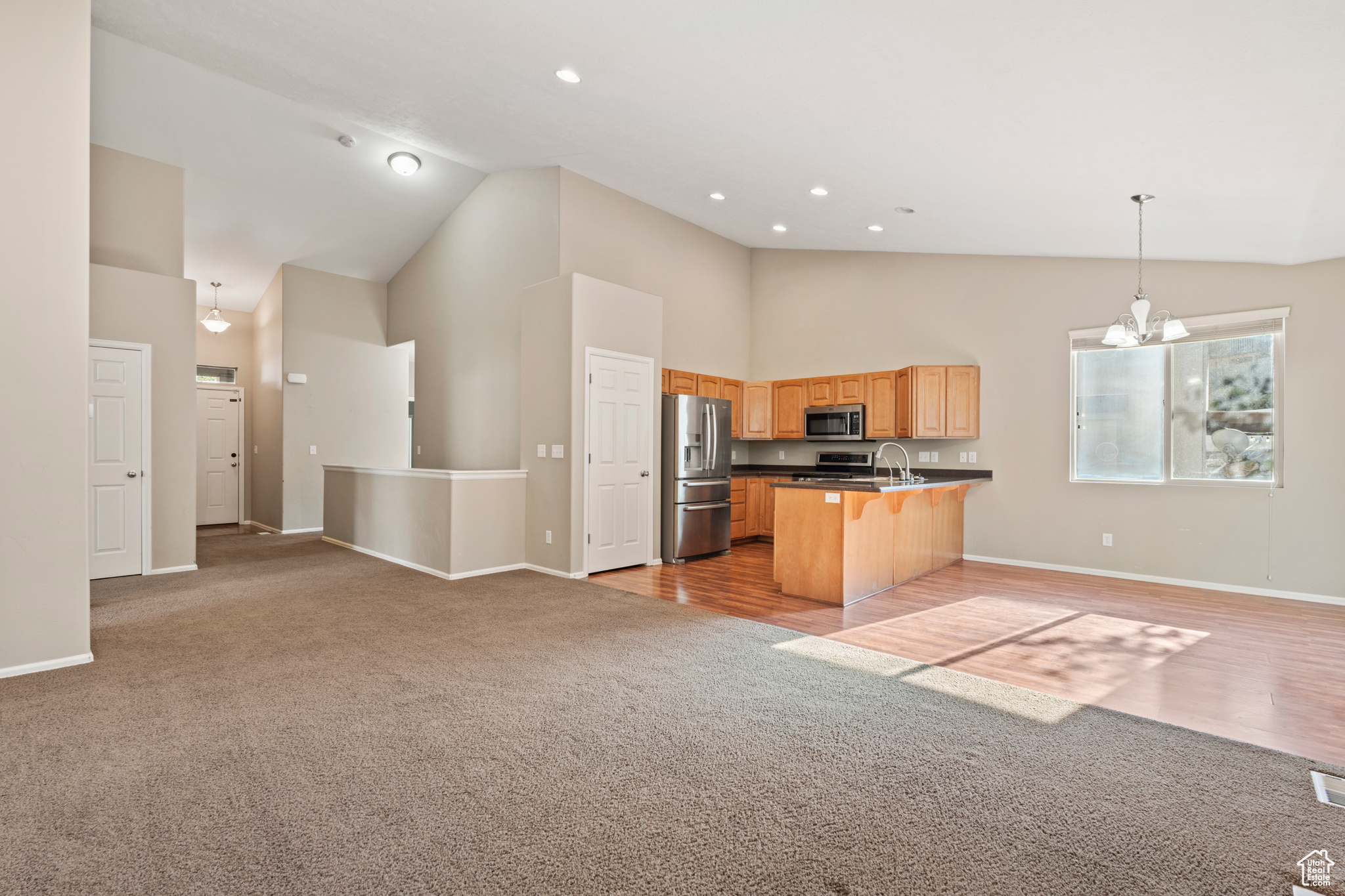 SILVER LAKE - Residential