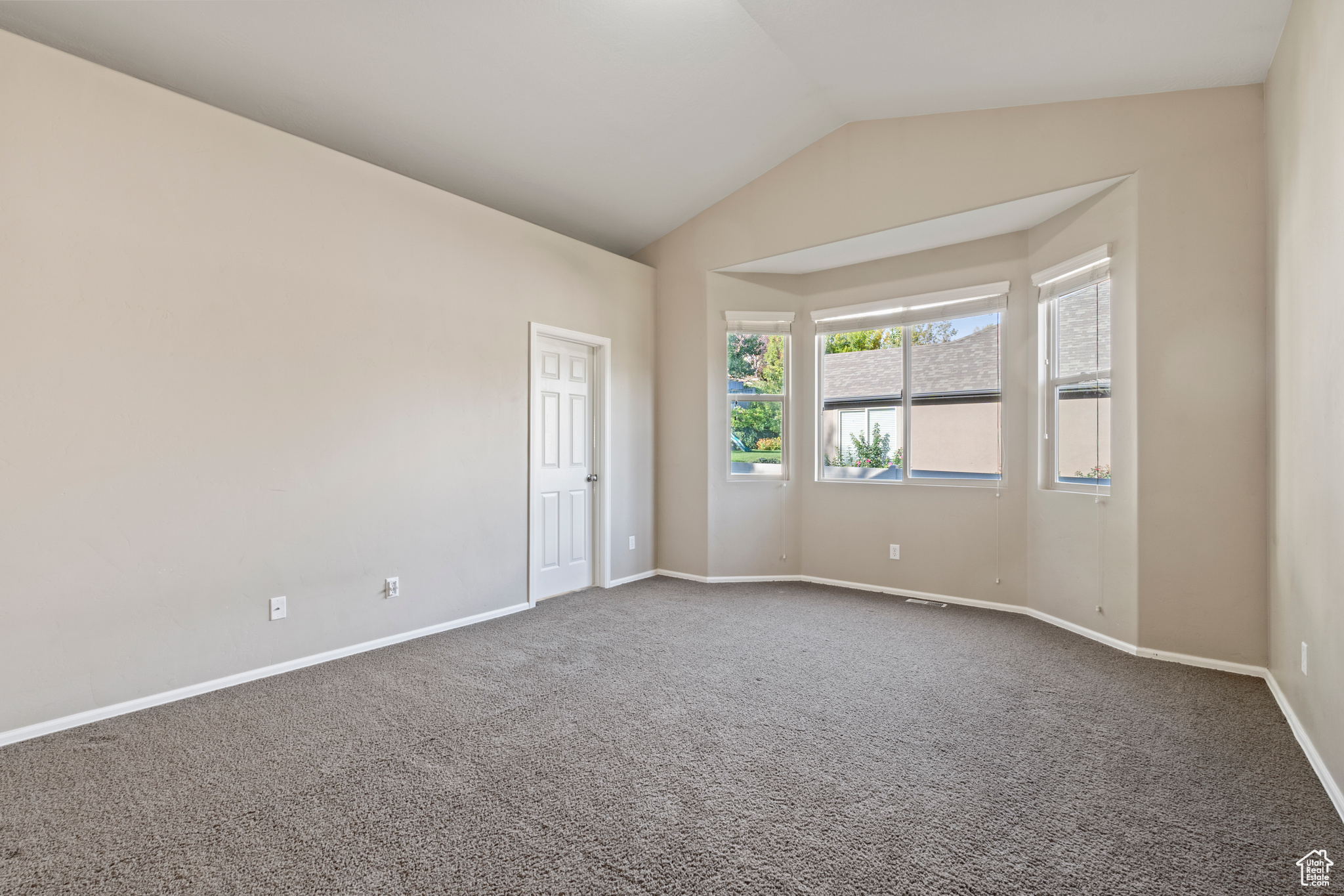 SILVER LAKE - Residential