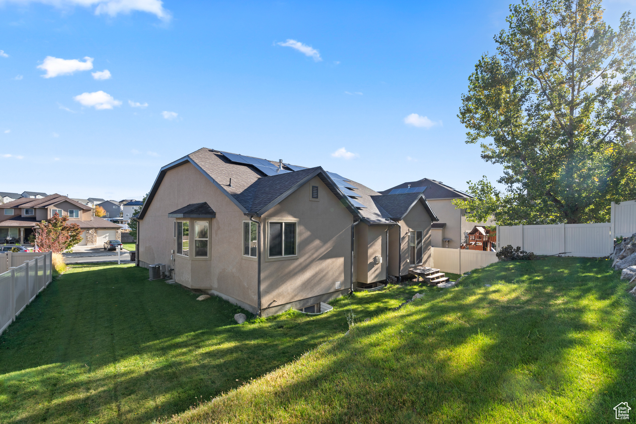 SILVER LAKE - Residential