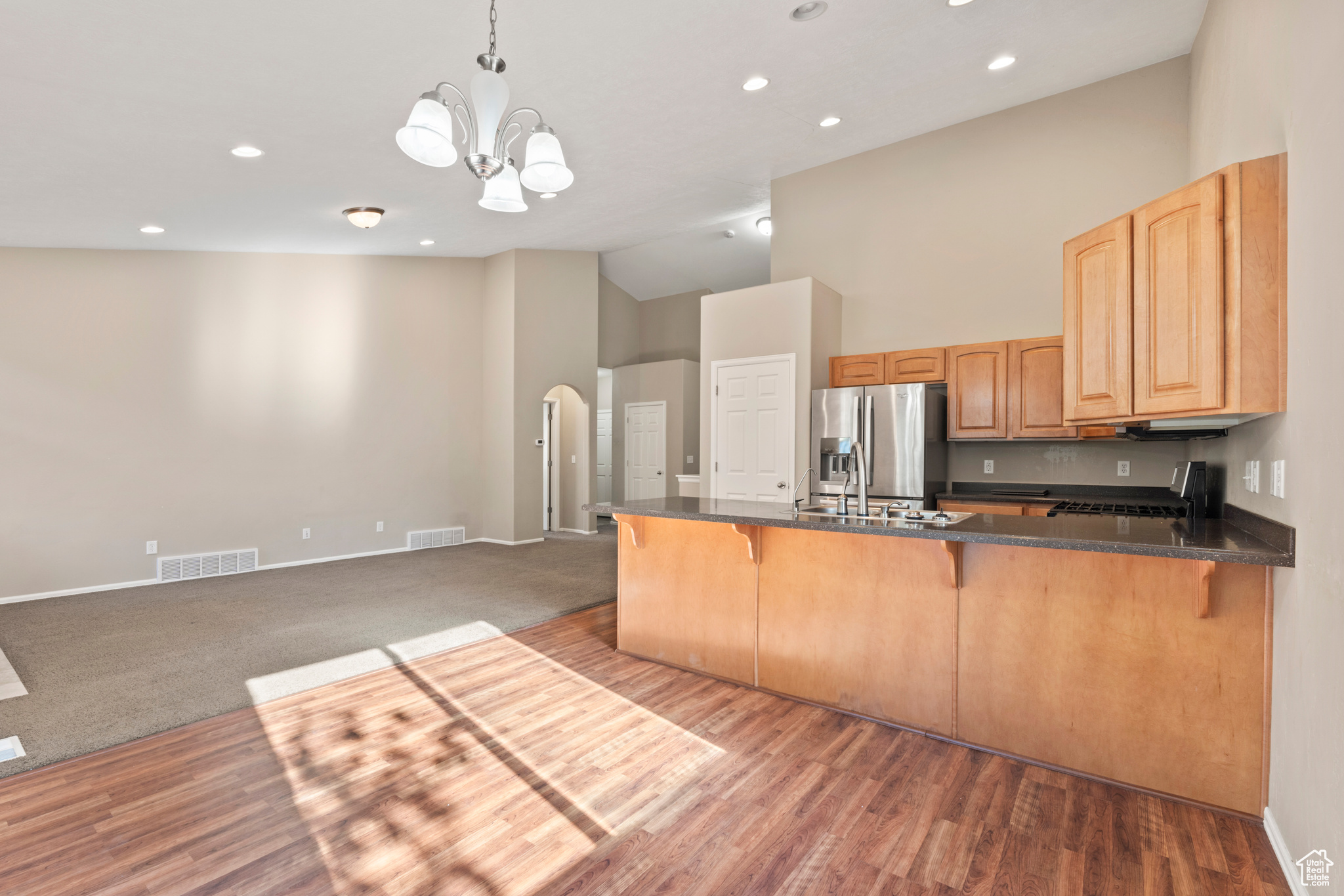 SILVER LAKE - Residential