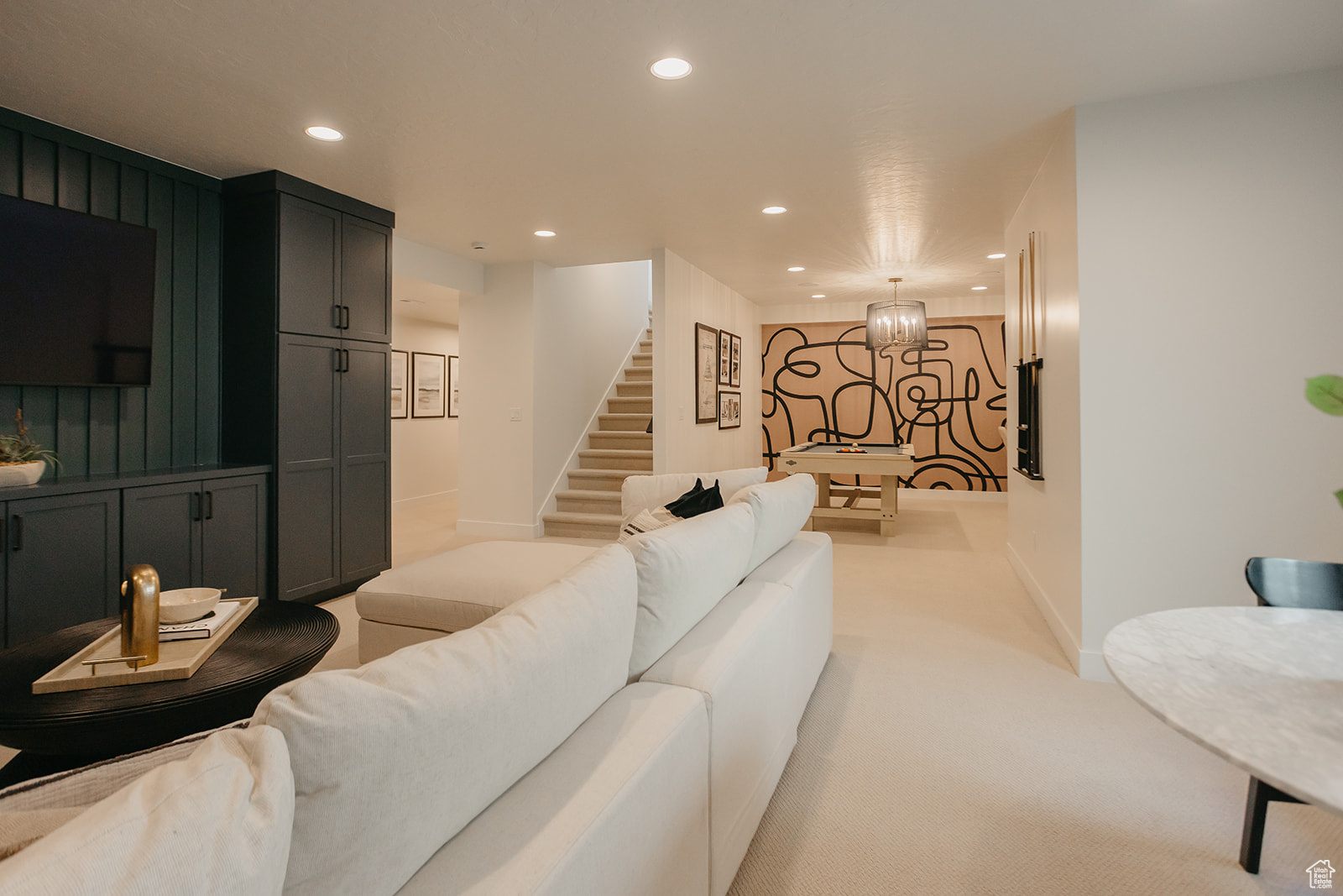 WILLOW ESTATES - Residential