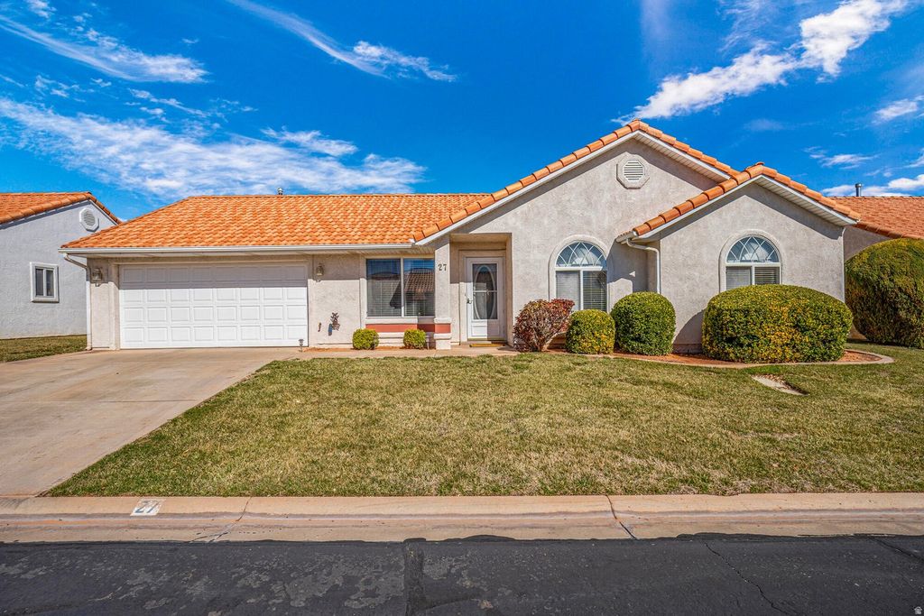 Photo of 646 N 2450 E #27, Saint George, UT 84790 (MLS # 2140523)